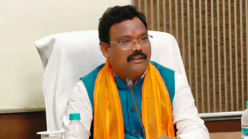 ମାଫିଆଙ୍କୁ ସରକାରଙ୍କର କଡା ଚେତାବନୀ । ସୁଧୁରିଯାଅ ନଚେତ ସୁଧାରିଦେବୁ