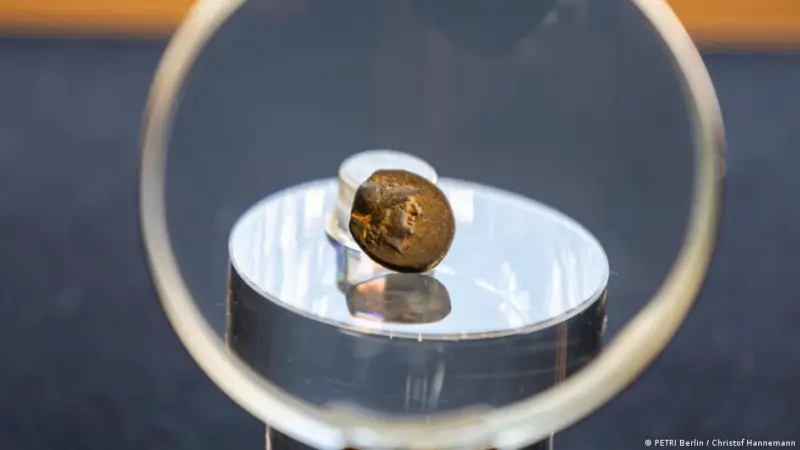 Teen discovers first ancient Greek artifact found in Berlin