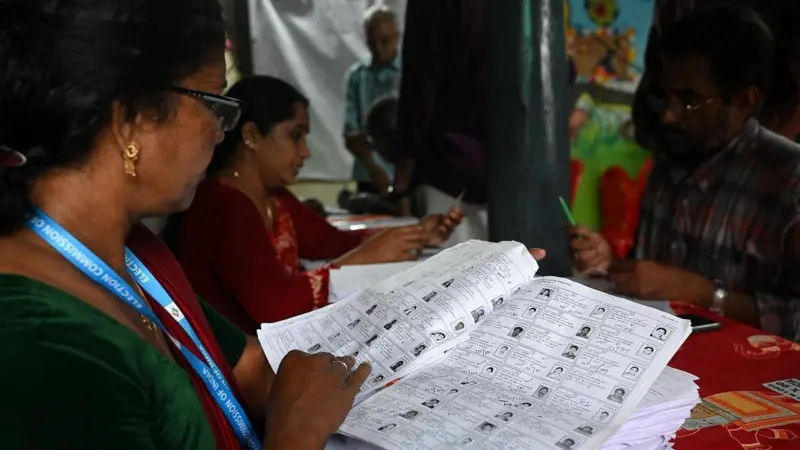 Election Commission of India (ECI) publishes Kerala's final roll with 2.6 cr voters