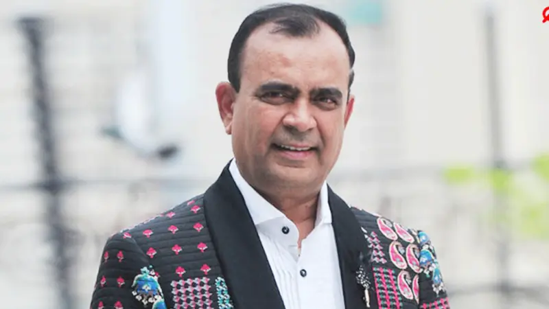 Bright Outdoor Media CMD Dr. Yogesh Lakhani gets emotional as he says "An era has come to an end and I am shocked by the passing of P.K. Bajaj Ji"