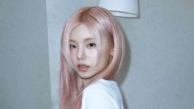 ITZY's Yeji diagnosed with a herniated disc, to limit concert performance involvement