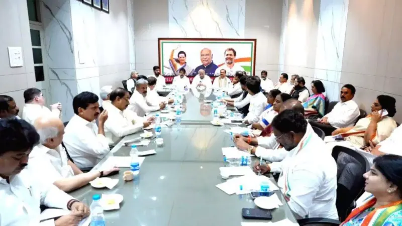 Telangana : నేడు గాంధీ భవన్ లో పీఏసీ సమావేశం