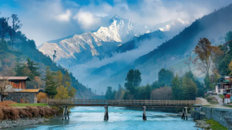 Best Spring Travel Destinations 2026: Where To Go This Season