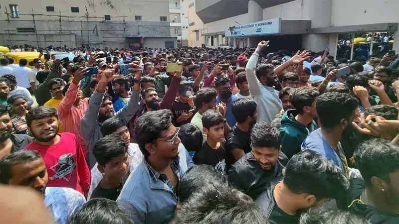 Ticket Prices In AP: Some Balance Must!