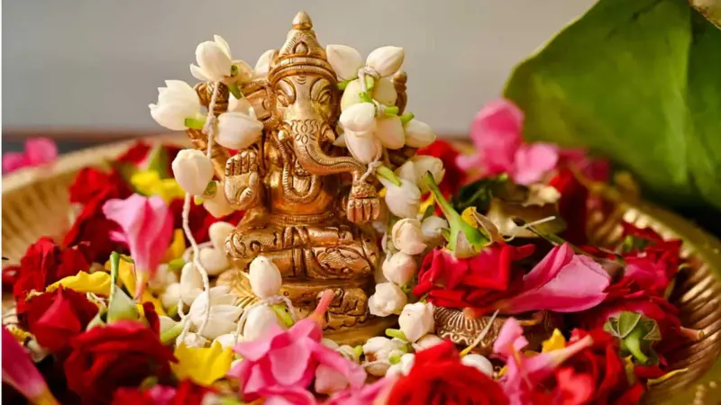 துளசி இல்லாத விநாயகர் பூஜை: ஆச்சரியமூட்டும் பின்னணி!