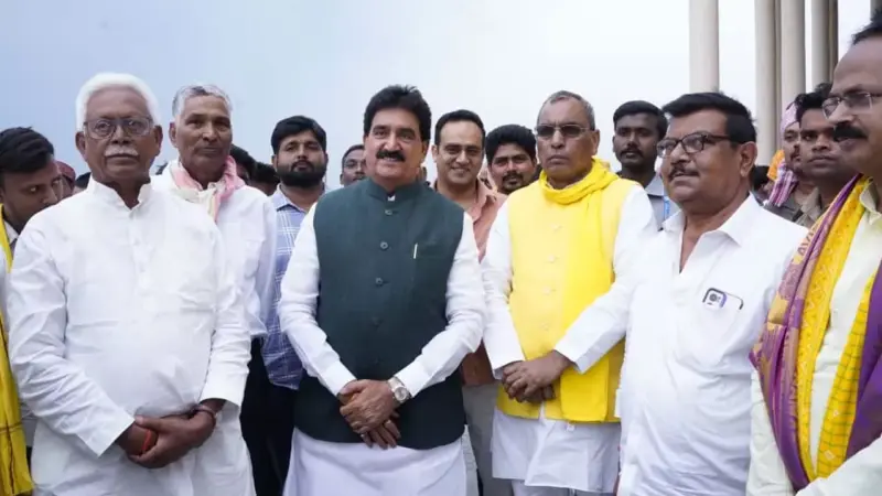 Jaunpur News:  ज्ञान प्रकाश सिंह के आवास पर ओमप्रकाश राजभर का भव्य स्वागत