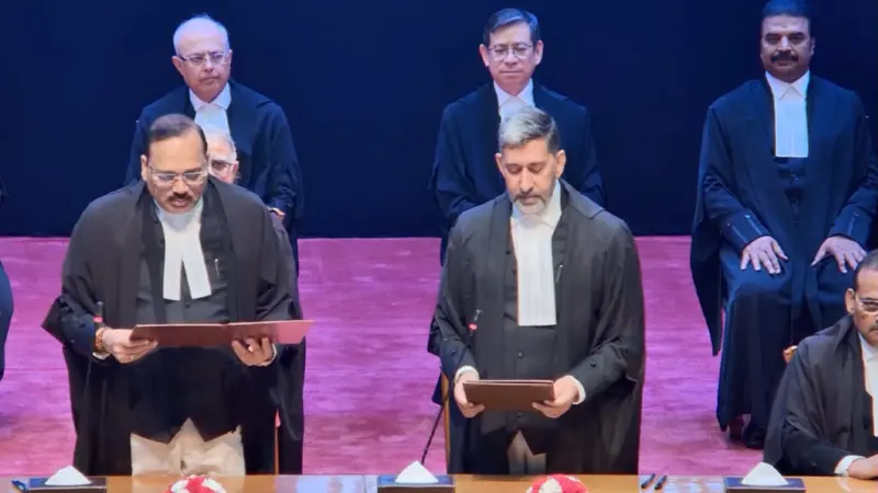 سپریم کورٹ کو پانچ نئے جج ملے جب چیف جسٹس خورشید کانت نے آج حلف لیا