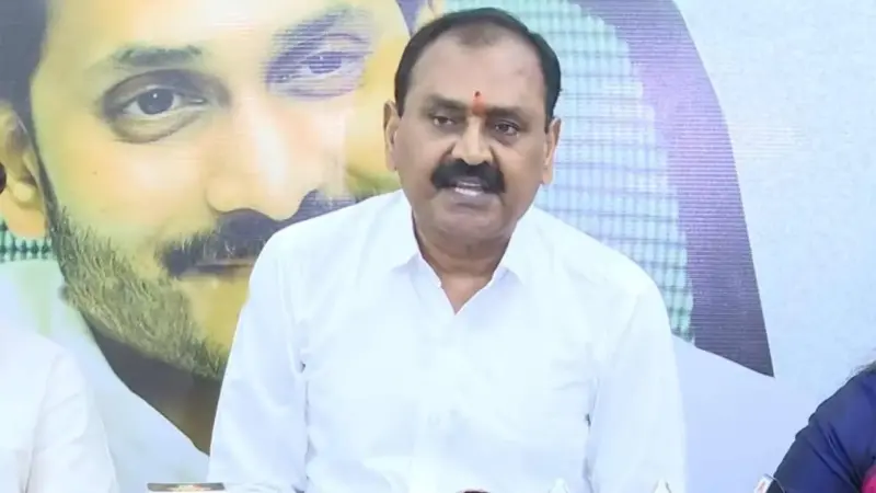 తిరుపతిలో ఉద్రిక్తత.. భూమన ఇంటి ముట్టడికి స్వామీజీల యత్నం