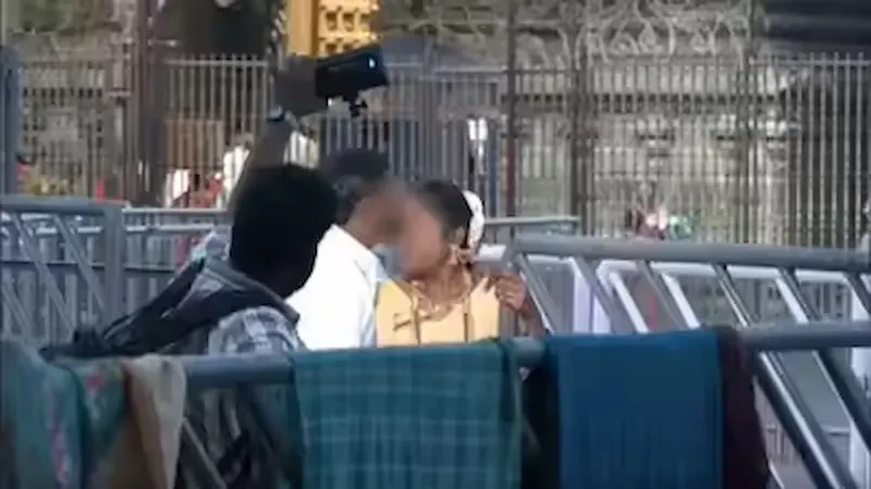 Tirumala: పవిత్ర ఆలయం ముందు ఇవేం చేష్టలు