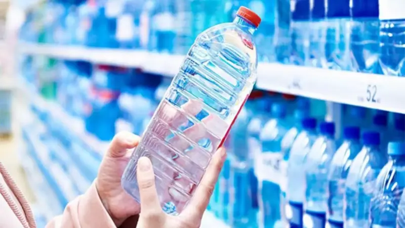 How long does bottled drinking water remain safe to use? Check simple tips