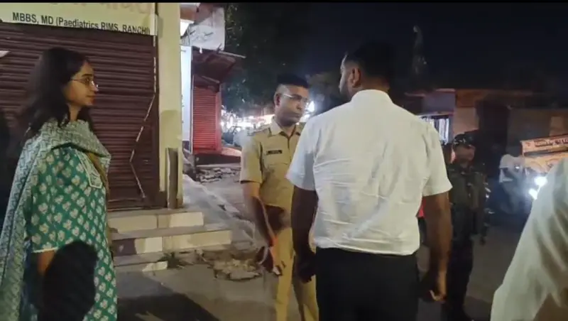 Palamu News : इलाज के दौरान महिला व नवजात की मौत, डीसी-एसपी ने गोदावरी अस्पताल को किया सील