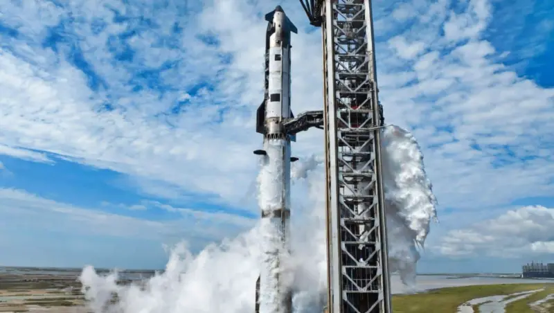 SpaceX fuels biggest-ever Starship rocket ahead of May 15 launch