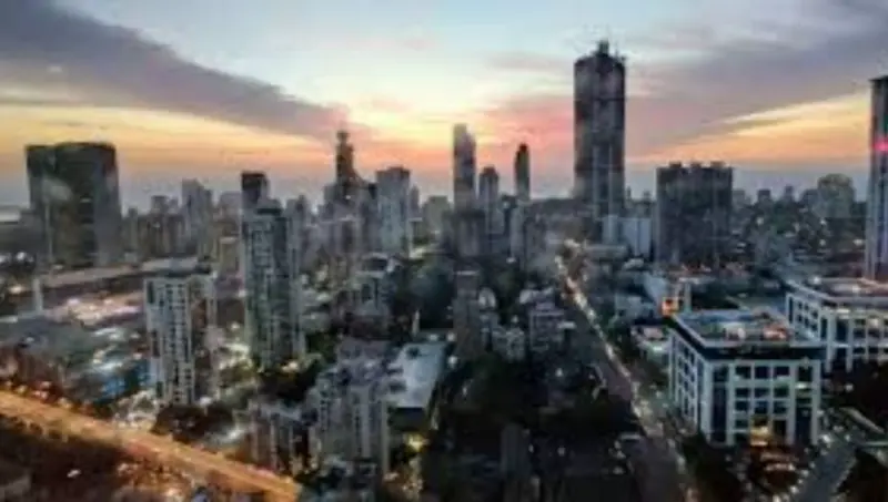 Fewer Borrowers, Bigger Loans: Gujarat's Housing Market Signals Shift