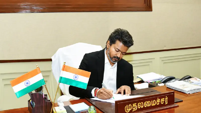 நீட் தேர்வு ரத்து, 12-ம் வகுப்பு மார்க் அடிப்படையில் மருத்துவ மாணவர் சேர்க்கை.. மத்திய அரசுக்கு விஜய் கடிதம்