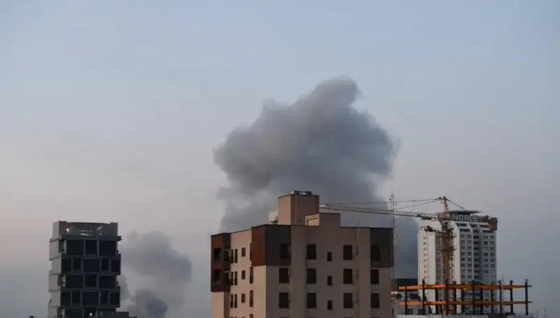 High-Stakes US Rescue Mission in Iran Highlights Military Precision, Intelligence Tactics, and Escalating Conflict Risks in West Asia  |  Cliq Latest