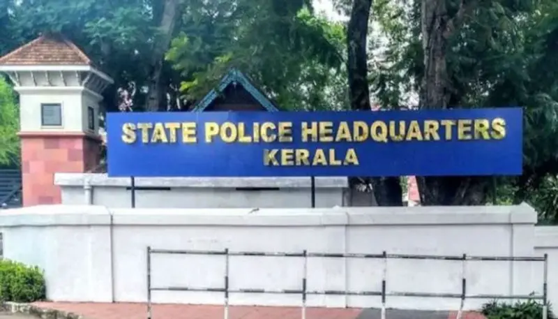 ഗുണ്ടകള്ക്കൊപ്പം വിവാഹ സത്ക്കാര ചടങ്ങില് പങ്കെടുത്തു; രണ്ട് പൊലീസുകാര്ക്ക് സസ്പെന്ഷന്