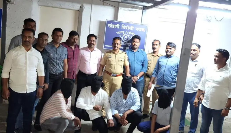 पुणे शहरात खंडणीसाठी डांबून ठेवलेल्या वृध्द महिलेची केली सुटका.