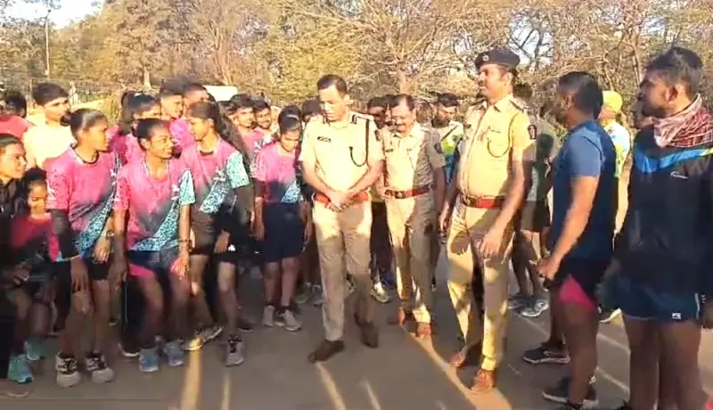 नाशिकचे पोलिस आयुक्त संदिप कर्णिक यांच्या संकल्पनेमधून नागरीकांशी सुसंवाद!