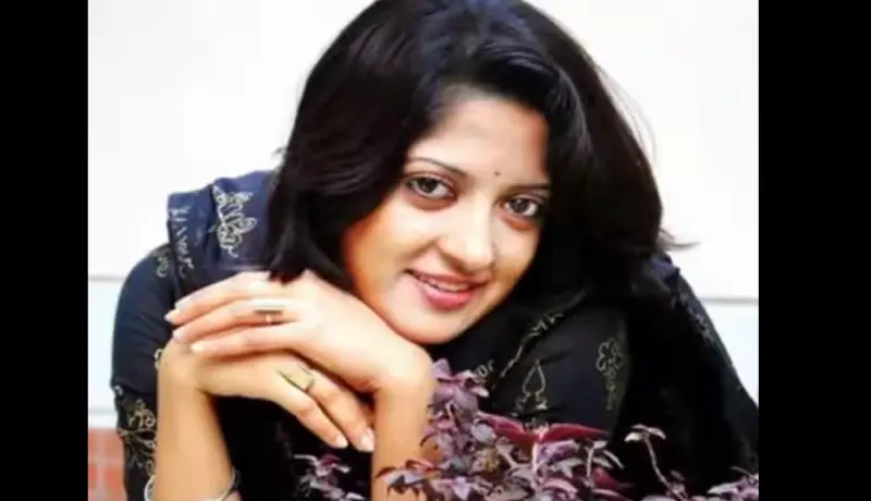 अभिनेत्रीचा आढळला मृतदेह; प्रेमसंबंधातून आत्महत्या.