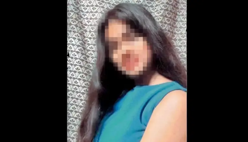 प्रेमप्रकरणातून मुलीने तोडले आईचे बोट अन् आईने केली मुलीची हत्या.