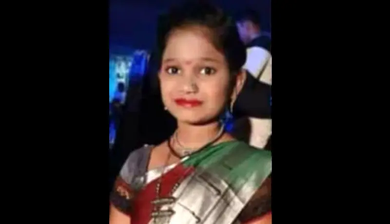 मुलीला साप चालवल्यानंतर वेळेत उपचार न मिळाल्याने मृत्यू.