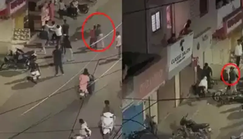 पुणे शहरात पोलिसांसमोरच कोयता गँगने युवकांवर केला हल्ला.