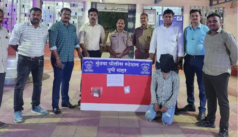 मुंढवा पोलिसांनी गावठी पिस्टल बाळगणाऱ्या आरोपीच्या आवळल्या मुसक्या.