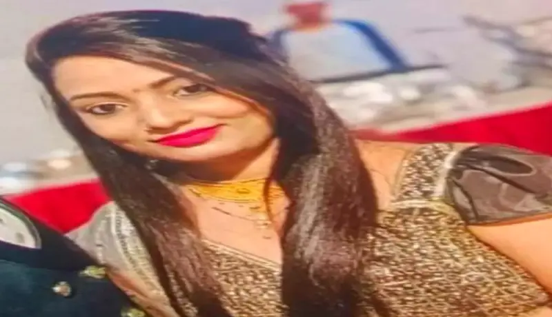 नवविवाहितेची आत्महत्यानंतर घरच पेटवलं, सासू-सासऱ्यांचा होरपळून मृत्यू.