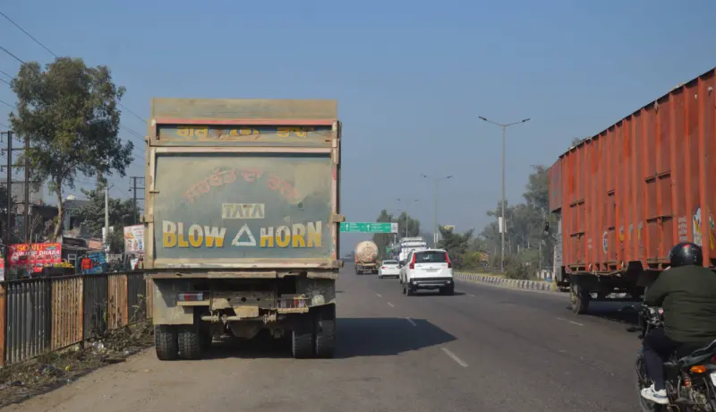 Hazardous parking of vehicles on highways poses threat to commuters