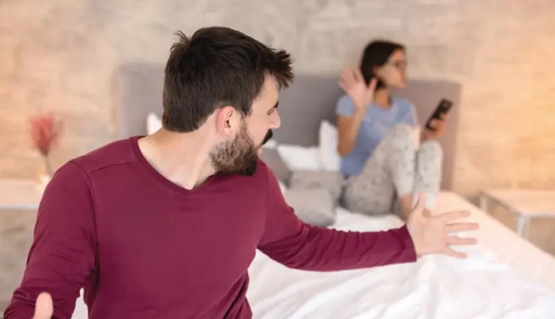 10 Signs Of A Weak Man In A Relationship