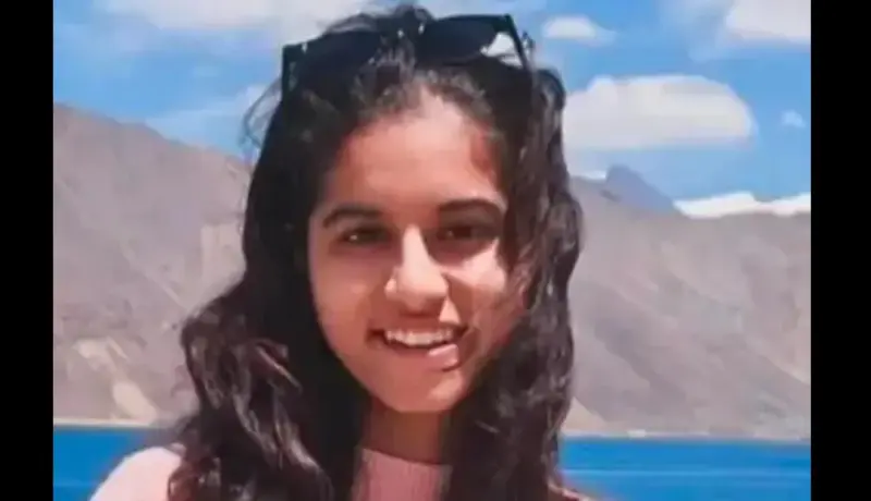 IPS अधिकाऱ्याच्या मुलीचा हॉस्टेलमध्ये आढळला मृतदेह.