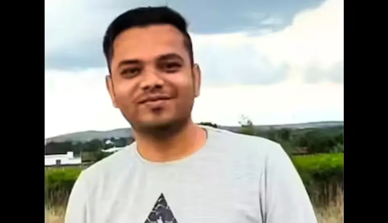 हृदयद्रावक! माझ्या जिवलग मित्रांनो, माझी जाण्याची वेळ आली आहे.