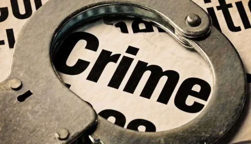 सांगलीत 'स्पेशल 26' स्टाईल दरोडा, डॉक्टरला संशय आला अन्.