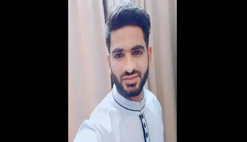 क्रिकेटपटूने दोन खणखणीत चौकार मारले अन् घेतला जगाचा निरोप.