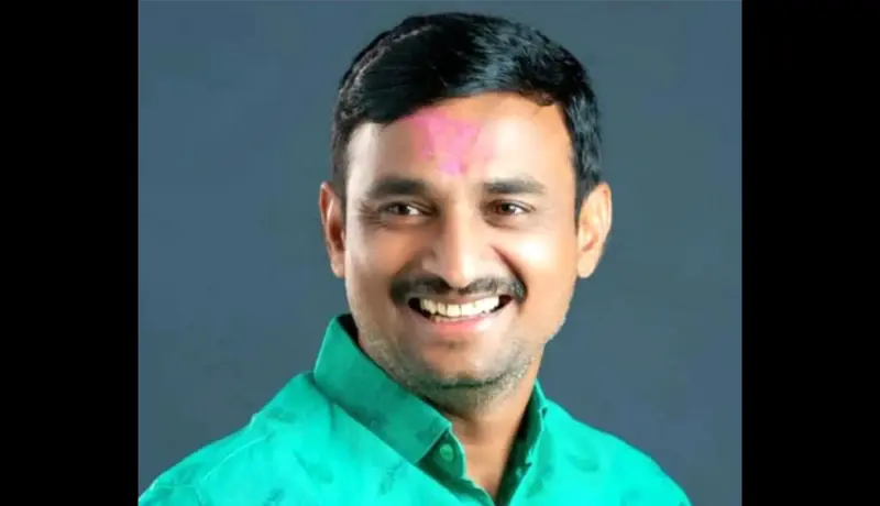 महाराष्ट्र हादरला! सरपंचाचे भर दिवसा अपहरण करून केला खून.