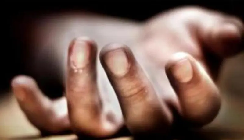 सांगलीत थरार! दिवसाढवळ्या पाठलाग करून कोयत्याने चिरला गळा.