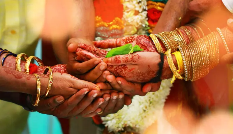 वहिनी आणि दिराचे प्रेमसंबंध! गरोदरपणात लावले पतीने लग्न.