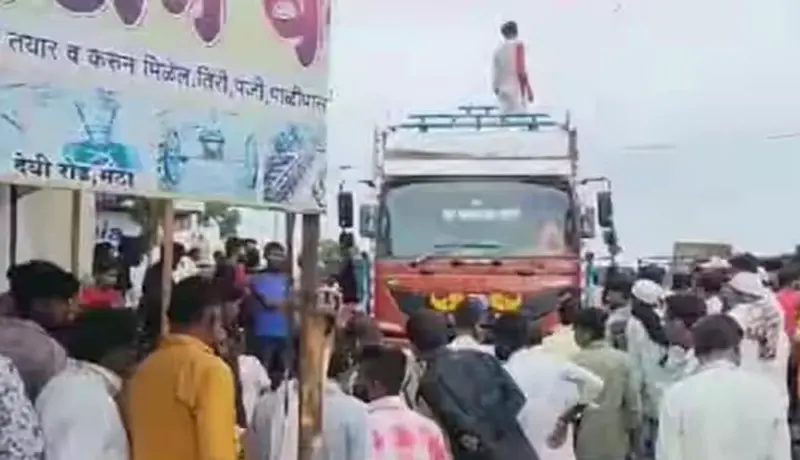 जालन्यात भीषण अपघात! चिमुकलीसह तिघांचा मृत्यू; चालक फरार.