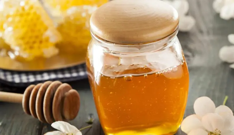10 Benefits Of Honey For Skin And Hair