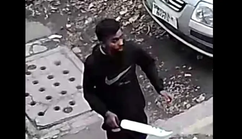 Video: पुणे शहरात भरदिवसा युवकावर कोयत्याने सपासप वार.