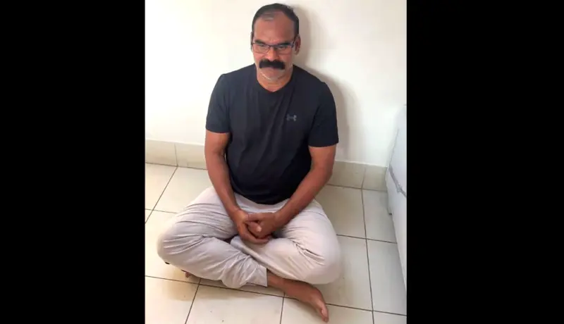 कुख्यात गुंड गजा मारणे याच्यावर लावला मोक्का; पोलिसांनी बसवले फरशीवर.