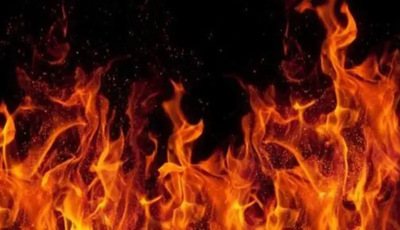 नाशिक! हॅप्पी होली म्हणत अंगावर ओतले पेट्रोल आणि लावली आग.