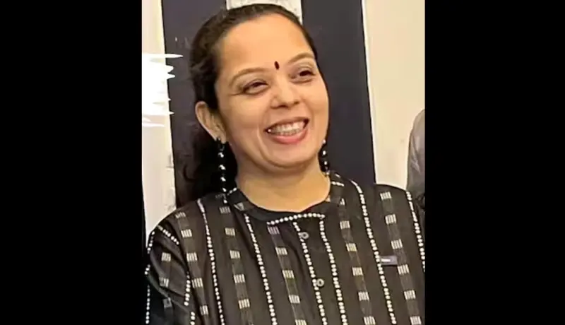 भरधाव फॉर्च्युनरने प्राध्यापिकेला चिरडलं; उपचारादरम्यान मृत्यू.