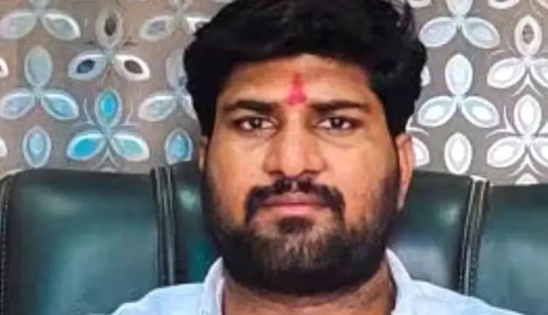 पुणे विमानतळावरून भाजपचा पदाधिकारी अटकेत; कारण बॅगेत.