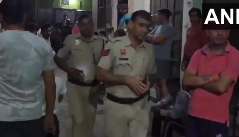 गुरुग्राम में सनसनीखेज वारदात: शख्स ने पत्नी और 4 मासूम बच्चों की ली जान, खुद भी सुसाइड की कोशिश; लव मैरिज का खौफनाक अंत