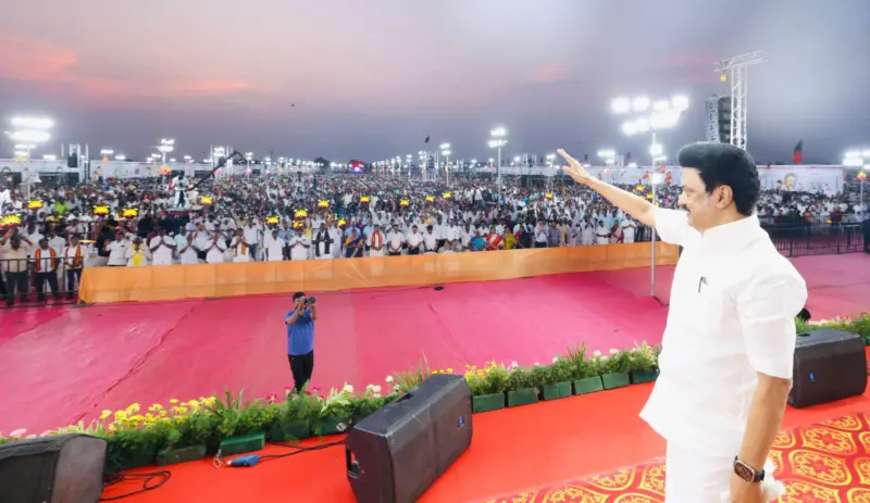 "மோடி கண்ணில் தோல்வி பயம்" : திருச்சி பிரச்சாரத்தில் ஸ்டாலின் பேச்சு!