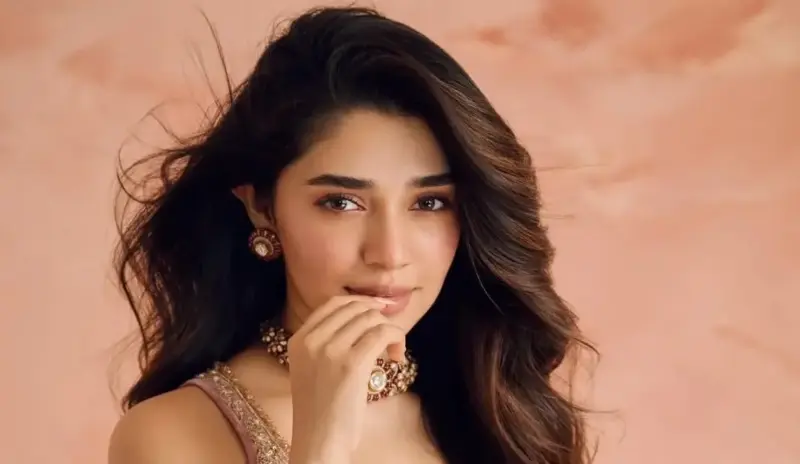 కిల్లింగ్ లుక్స్తో కృతి శెట్టి మెరుపులు.. లేటెస్ట్ ఫోటోషూట్ వైరల్