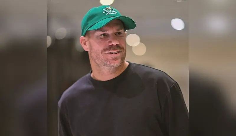 David Warner charged with drink driving in Sydney after roadside breath test