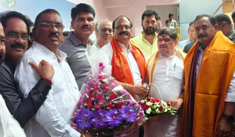 కుల కార్పొరేషన్లకు నిధులు, విధులు