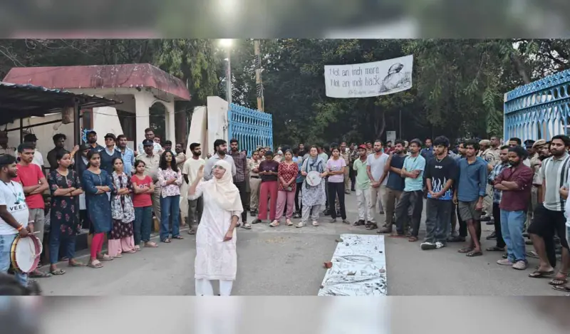 Kancha Gachibowli land: University of Hyderabad students launch relay hunger strike